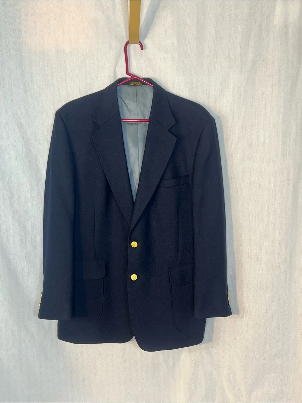 Stafford Navy Wool Blend Lightweight Sport Coat with Gold Buttons 42R
